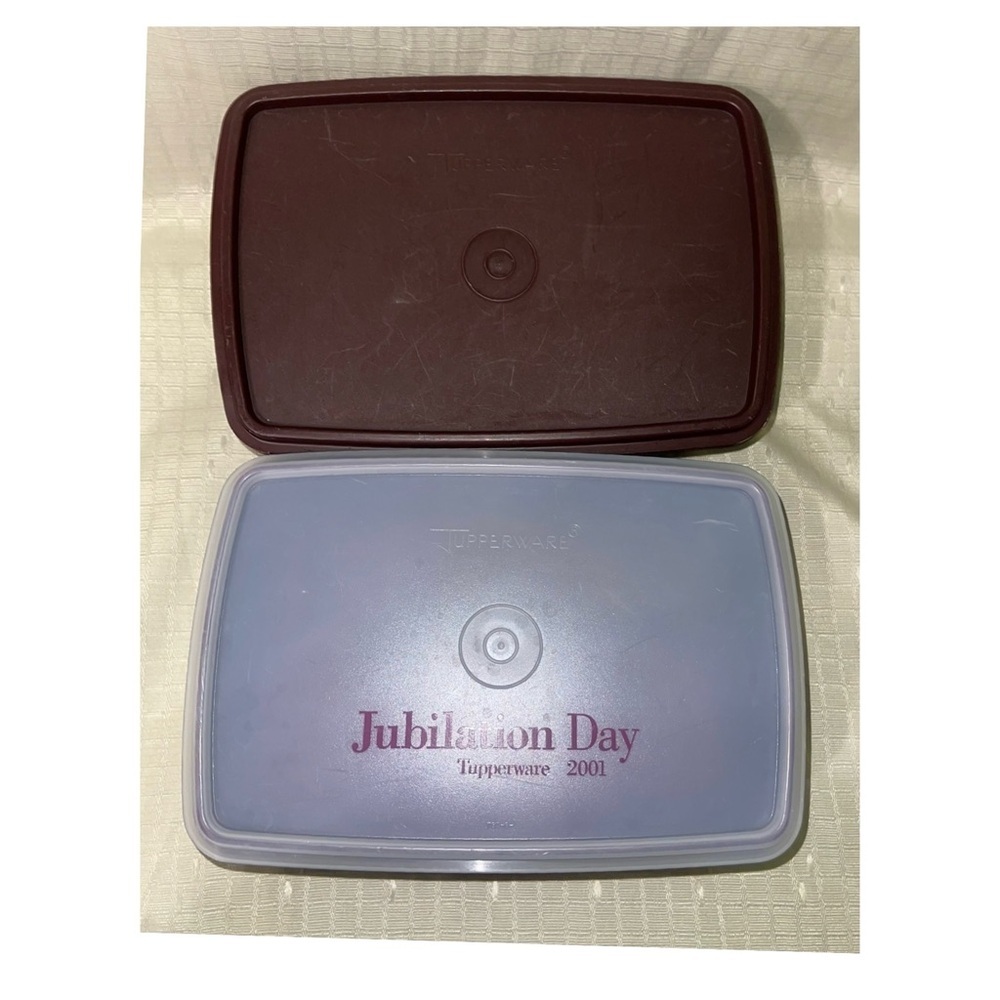 Set of 2 Vintage Tuppercraft Containers